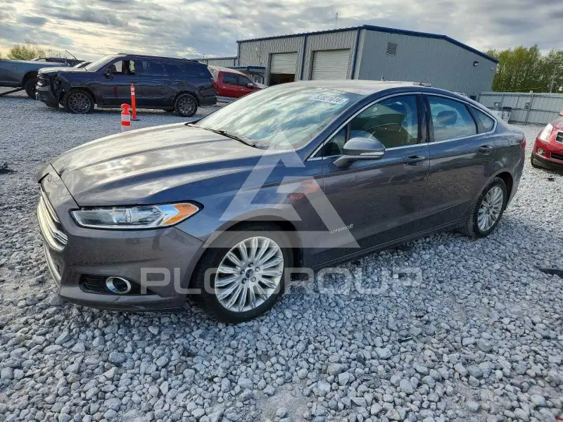 2013 Ford FUSION фото