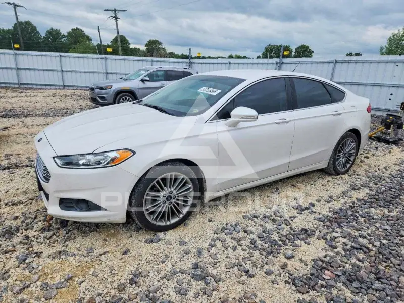 2013 Ford FUSION фото