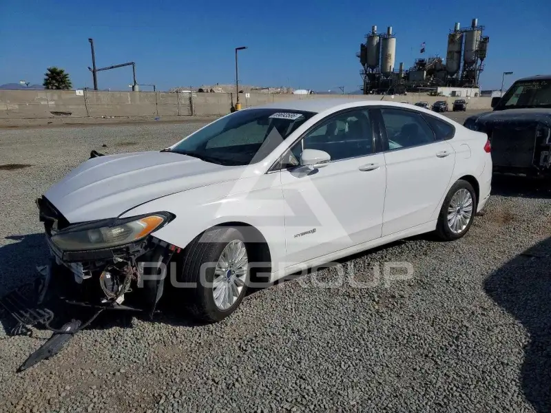 2013 Ford FUSION фото