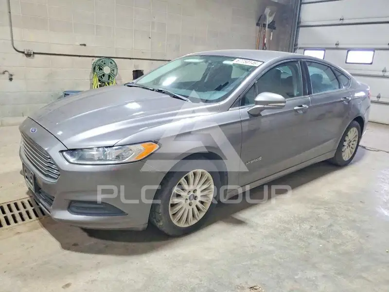 2013 Ford FUSION фото