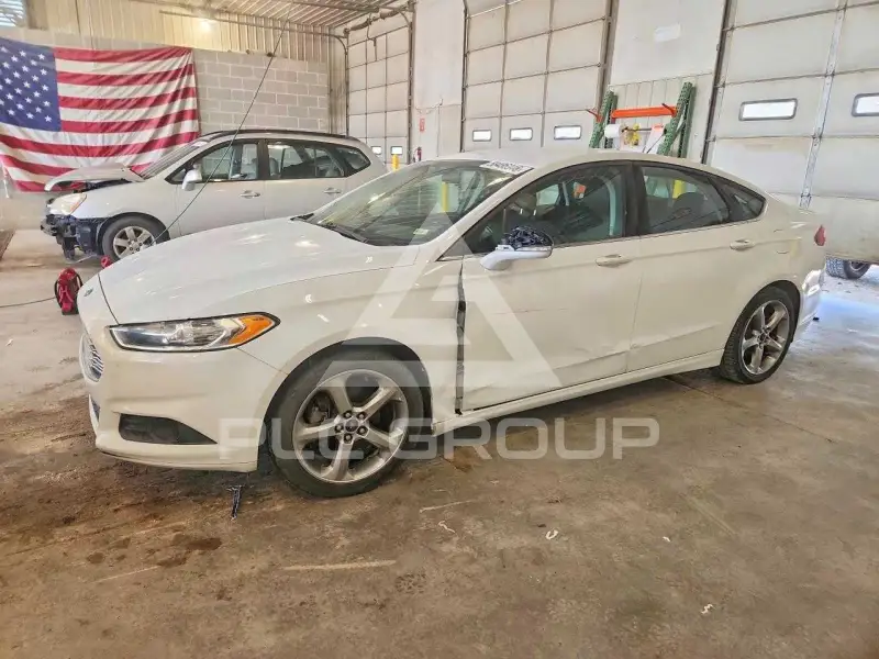 2013 Ford FUSION фото