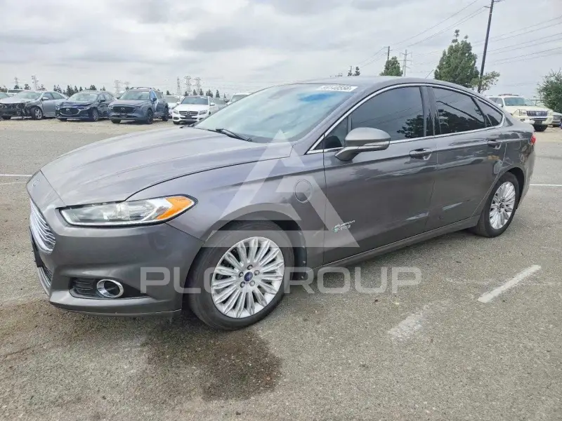 2013 Ford FUSION фото