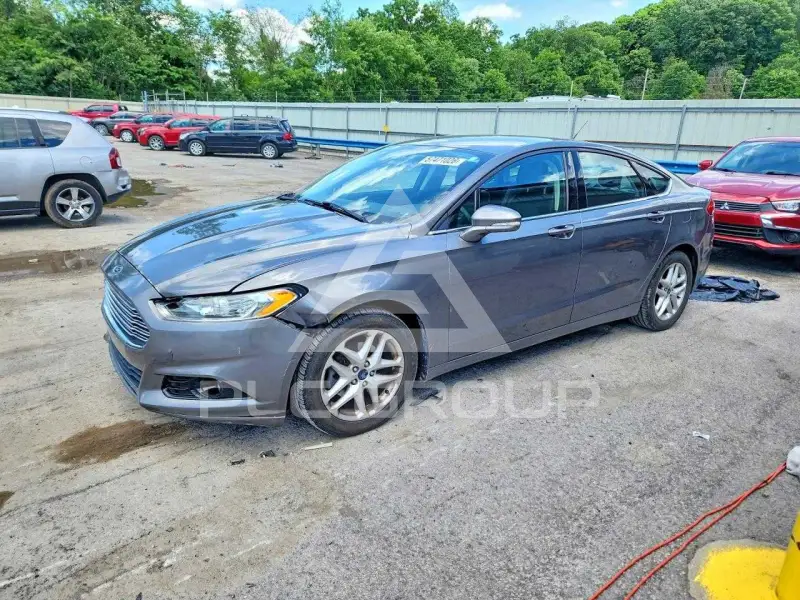 2013 Ford FUSION фото