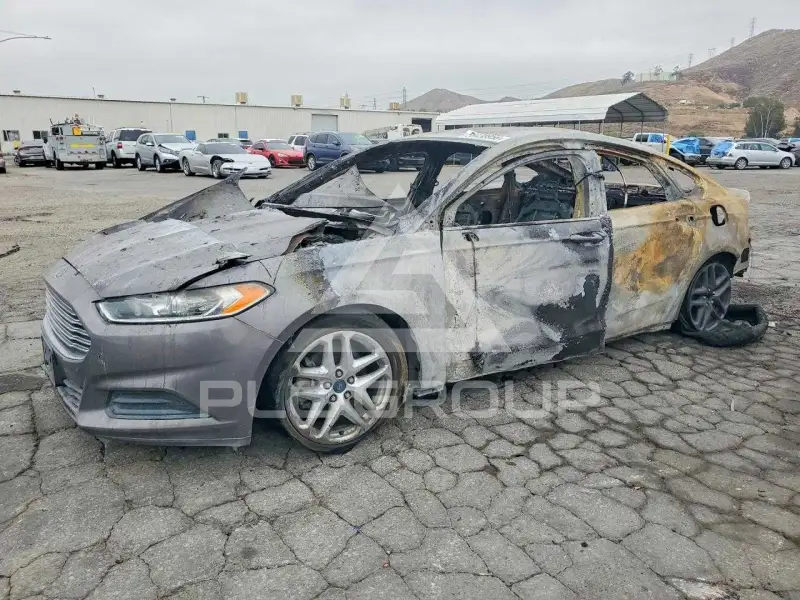 2013 Ford FUSION фото