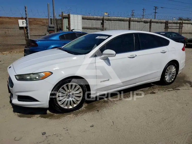 2013 Ford FUSION фото