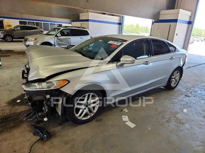 2013 Ford FUSION фото