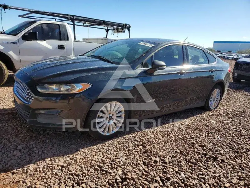 2013 Ford FUSION фото