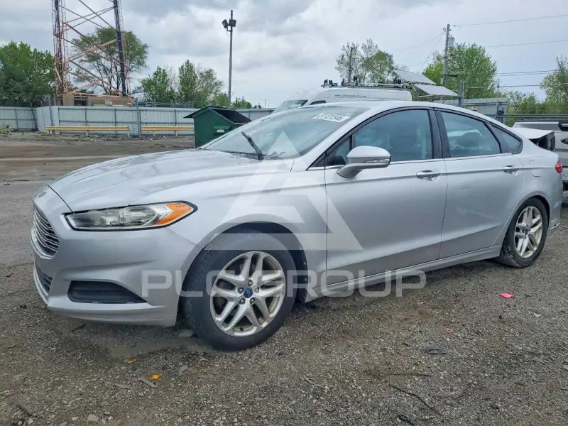 2013 Ford FUSION фото