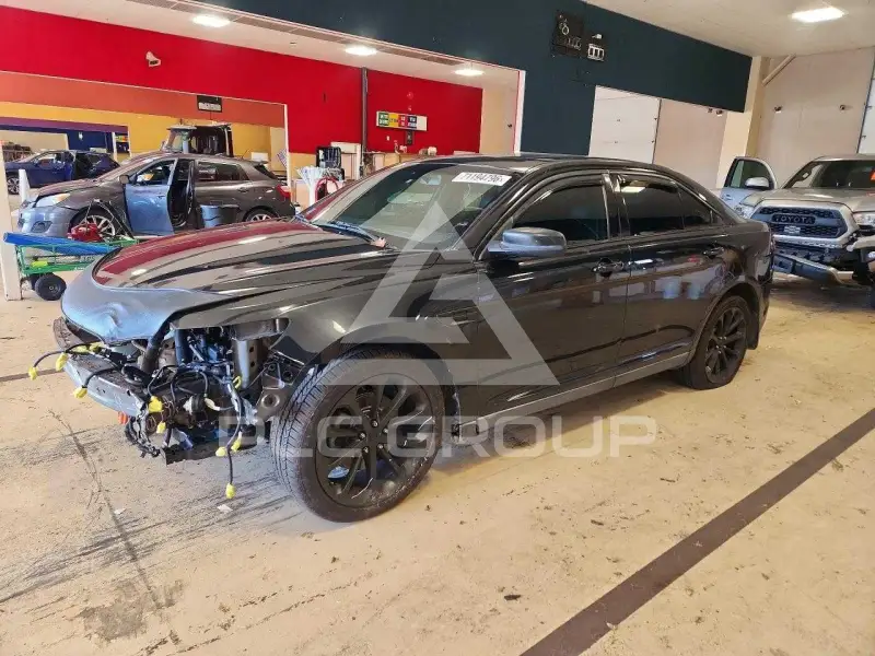 2013 Ford TAURUS photo