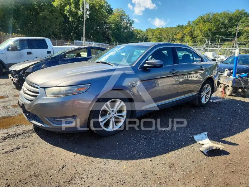 2013 Ford TAURUS photo