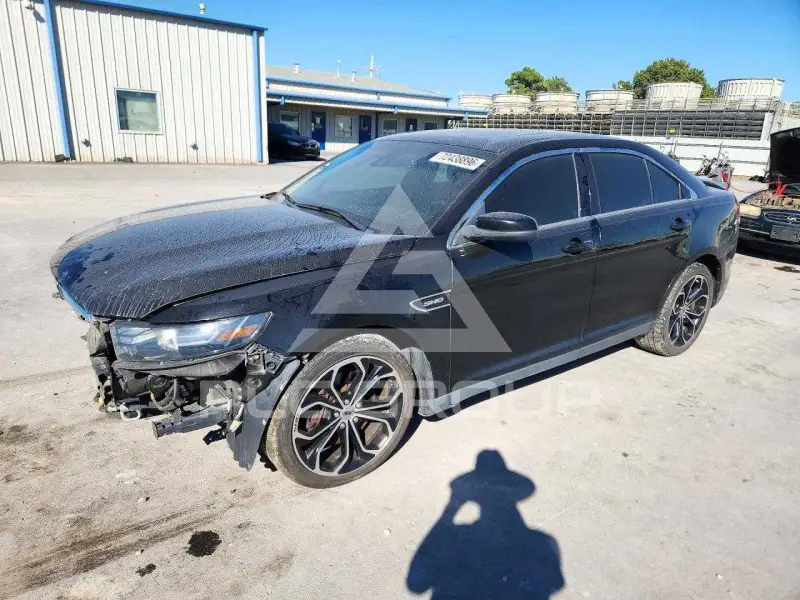 2013 Ford TAURUS photo