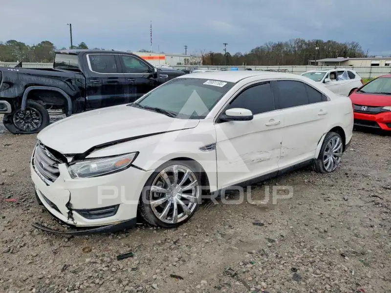 2013 Ford TAURUS фото