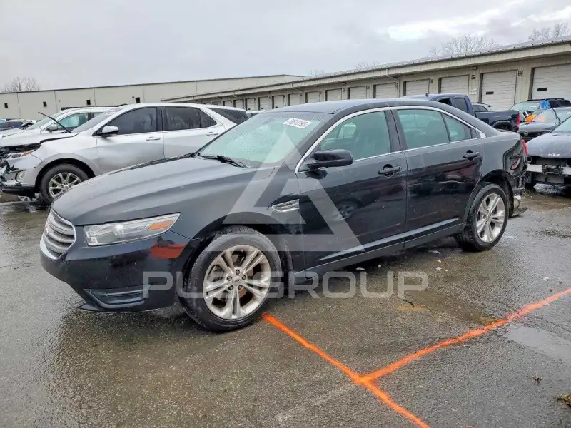 2013 Ford TAURUS photo