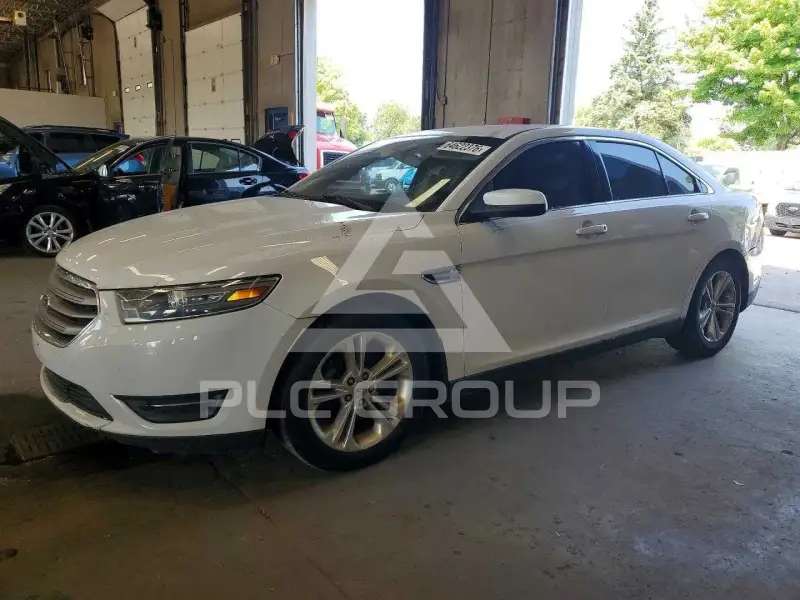 2013 Ford TAURUS фото