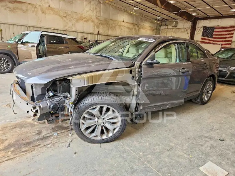 2013 Ford TAURUS фото