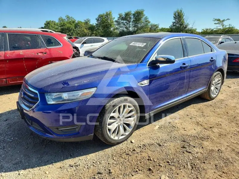 2013 Ford TAURUS фото