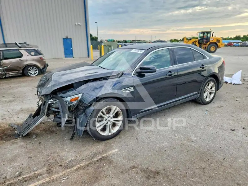 2013 Ford TAURUS фото