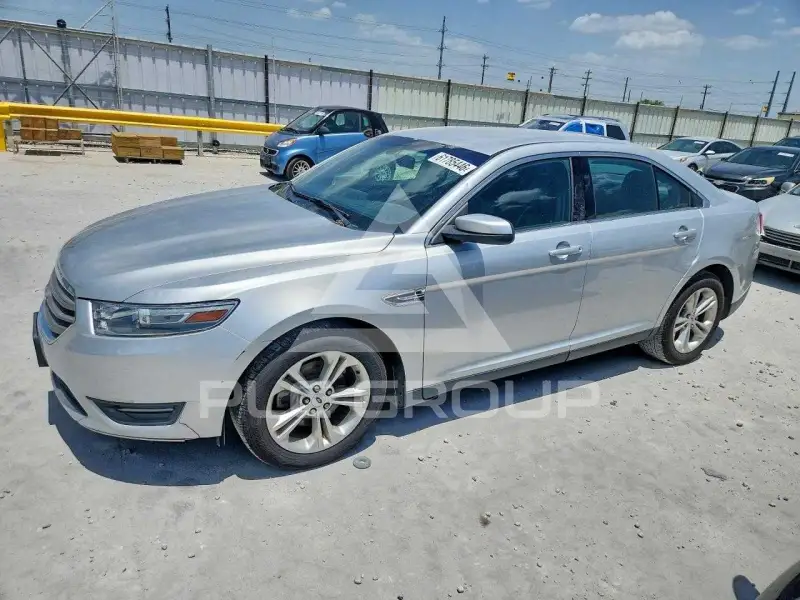 2013 Ford TAURUS фото
