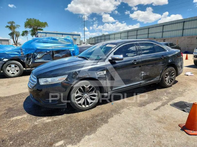 2013 Ford TAURUS фото