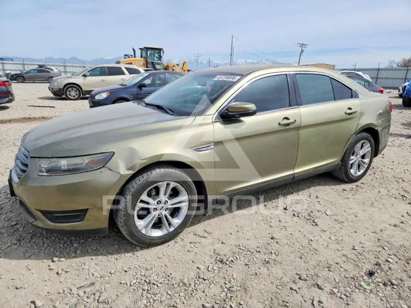 2013 Ford TAURUS фото
