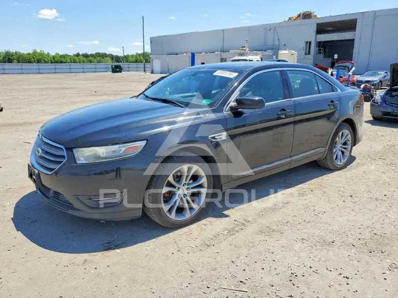 2013 Ford TAURUS photo