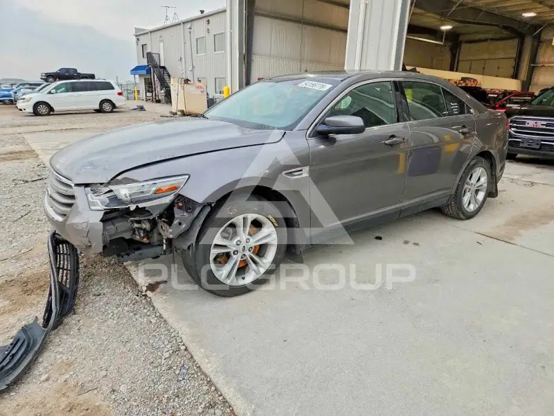 2013 Ford TAURUS фото