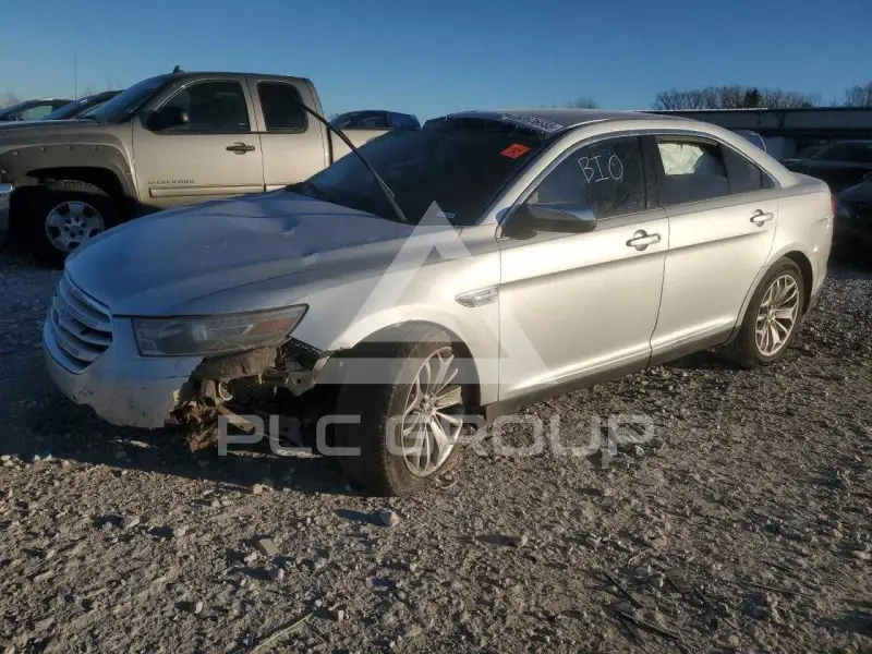 2013 Ford TAURUS фото
