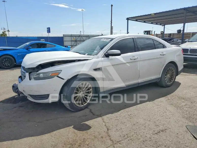 2013 Ford TAURUS photo