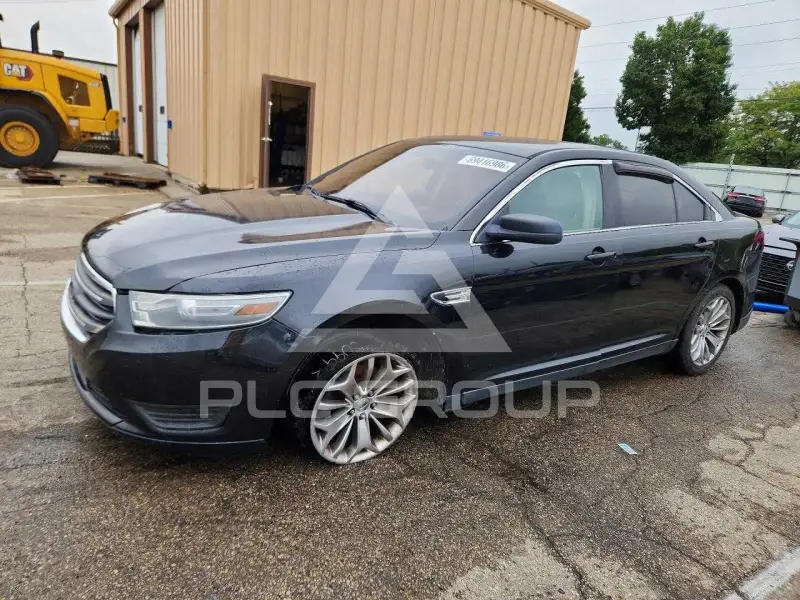 2013 Ford TAURUS фото