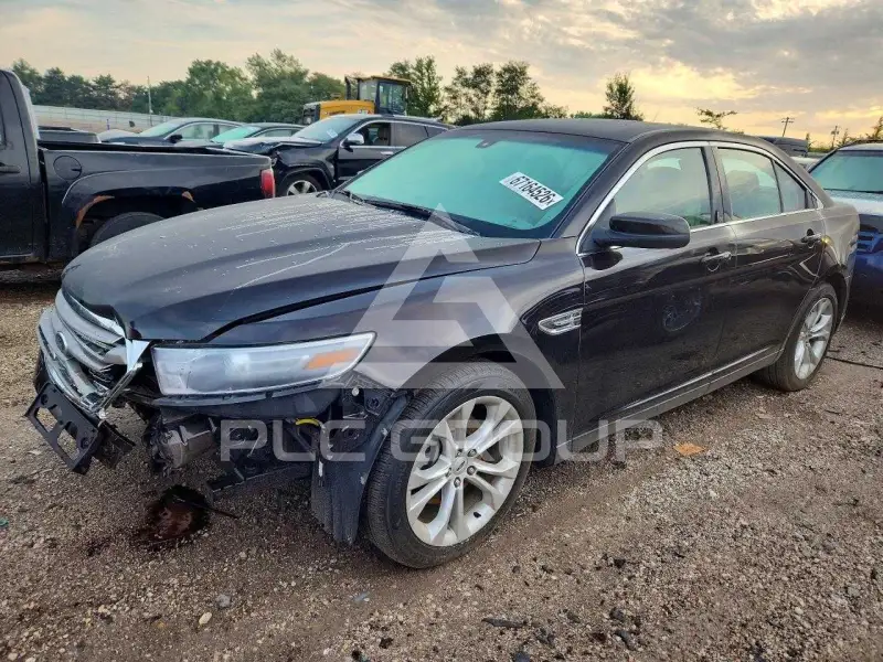2013 Ford TAURUS фото