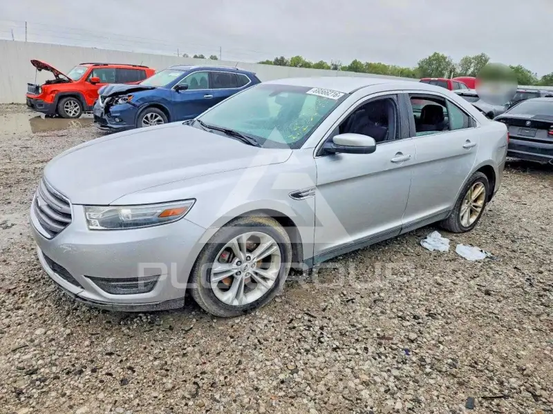 2013 Ford TAURUS photo