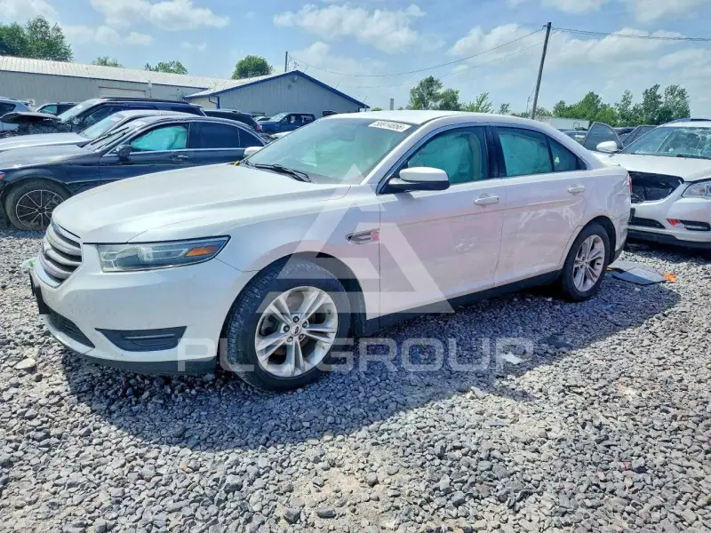 2013 Ford TAURUS photo