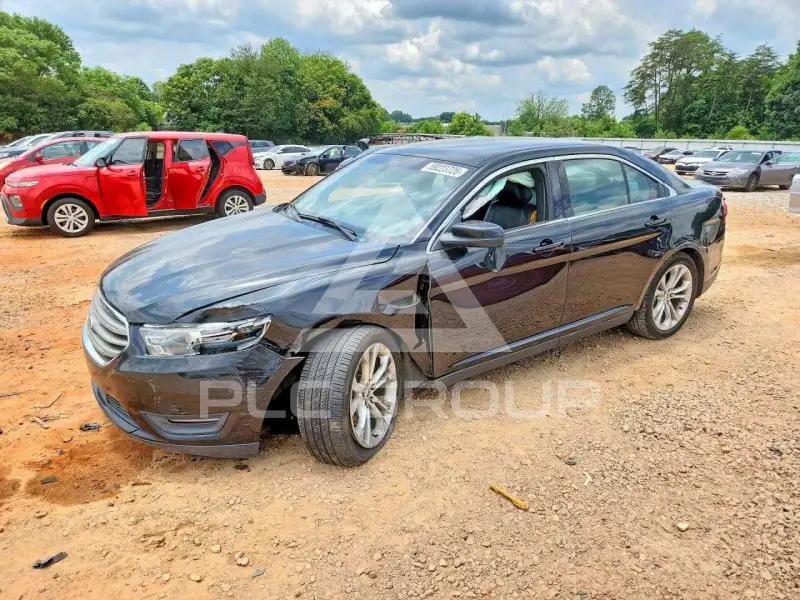 2013 Ford TAURUS фото