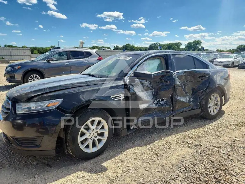 2013 Ford TAURUS фото