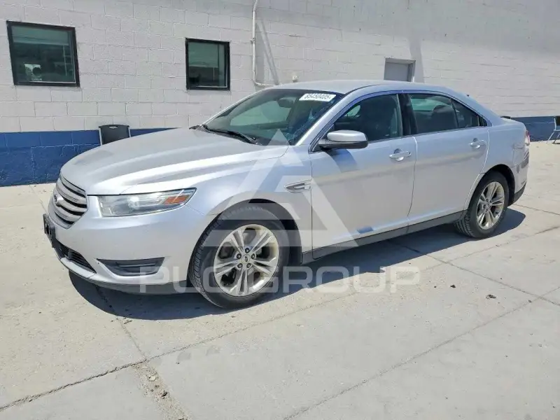 2013 Ford TAURUS фото