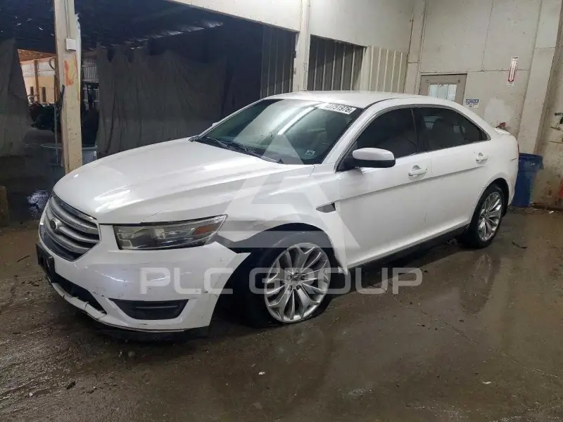 2013 Ford TAURUS фото