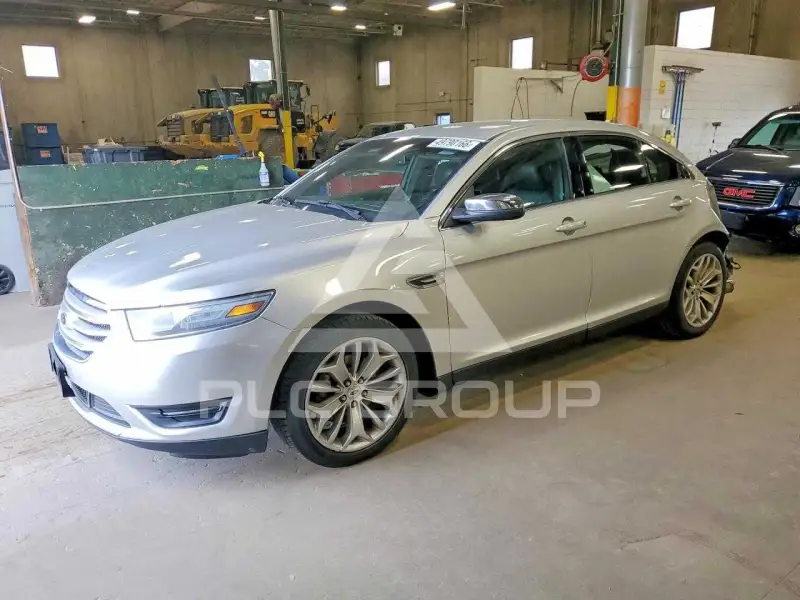 2013 Ford TAURUS фото