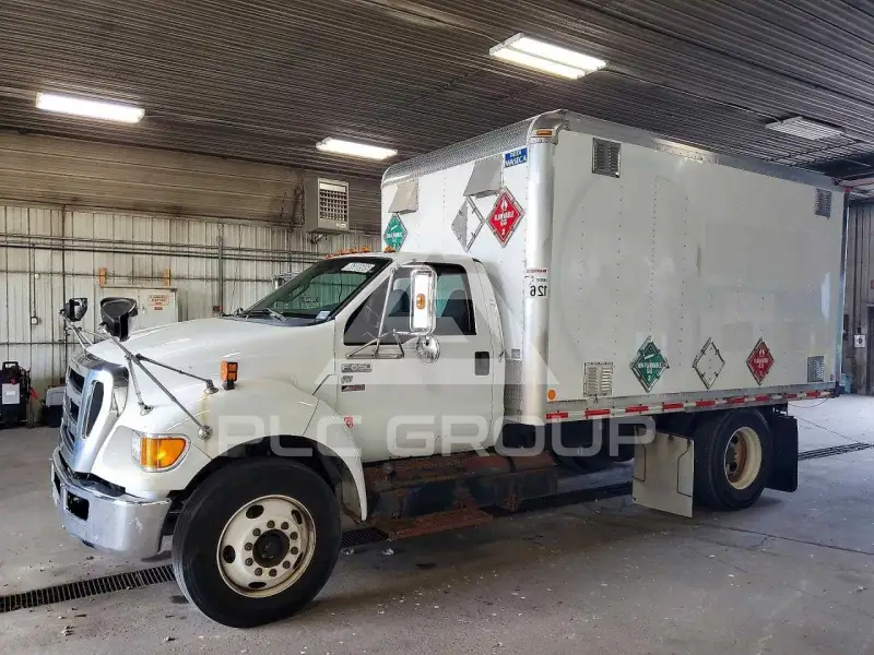 2013 Ford F-650 photo