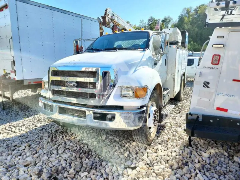 2013 Ford F-750 фото