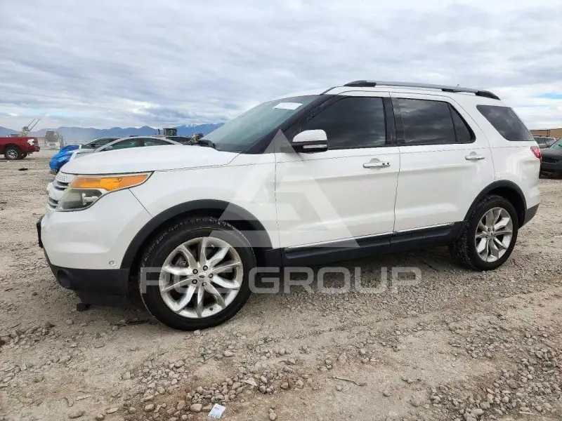 2013 Ford EXPLORER photo