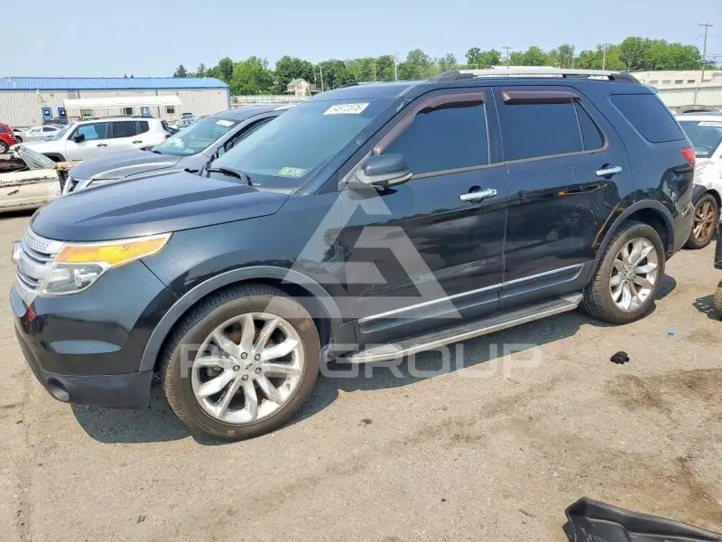 2013 Ford EXPLORER фото