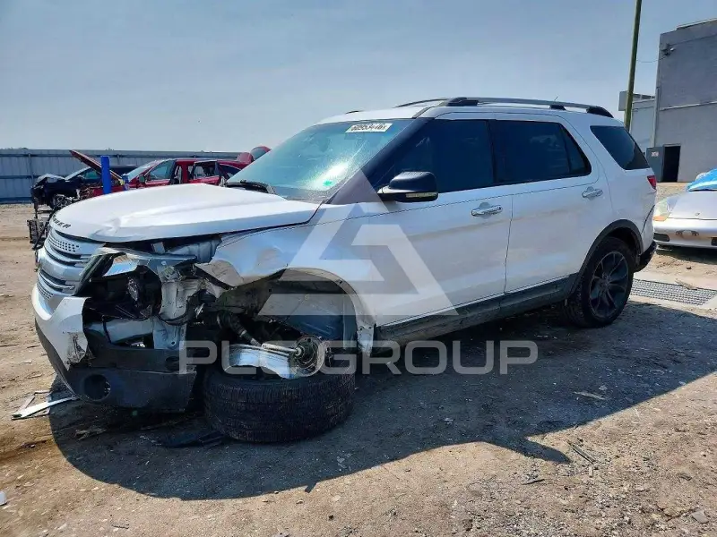 2013 Ford EXPLORER photo