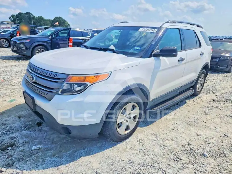 2013 Ford EXPLORER photo
