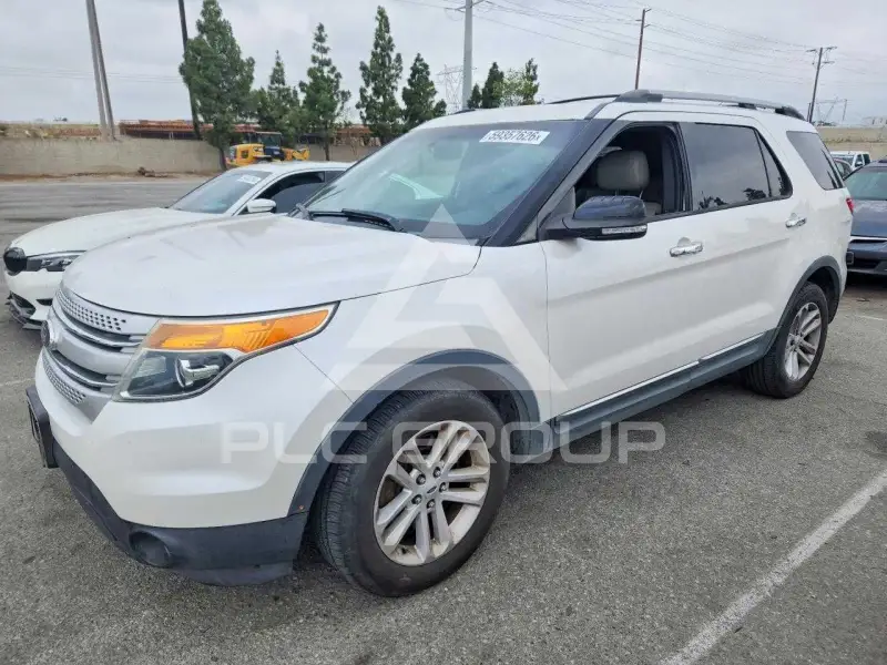 2013 Ford EXPLORER фото