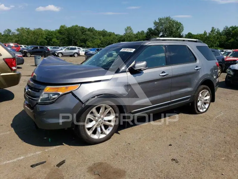 2013 Ford EXPLORER фото