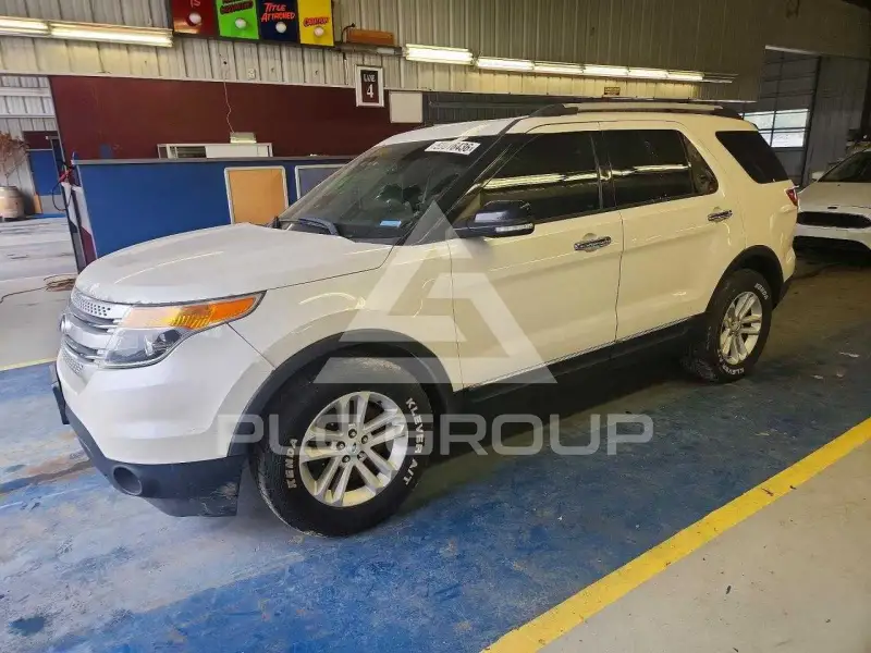 2013 Ford EXPLORER фото