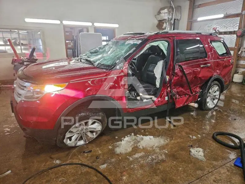 2013 Ford EXPLORER photo