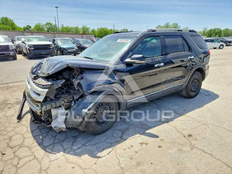 2013 Ford EXPLORER photo