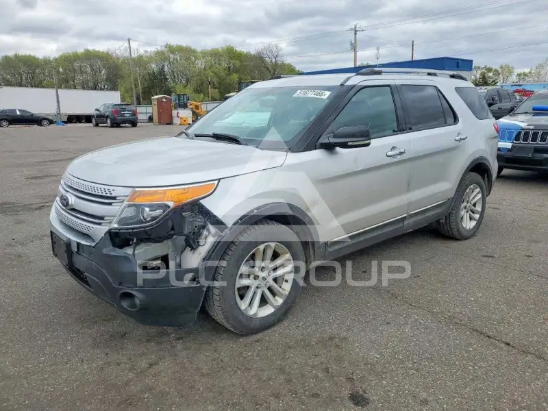 2013 Ford EXPLORER фото
