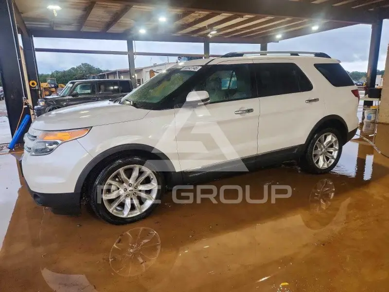 2013 Ford EXPLORER фото